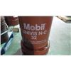 Image 1 : 4 - 18.9 litre mobile univis N-C 32 hydrolic quality oil
