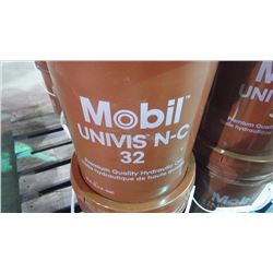 4 - 18.9 litre mobile univis N-C 32 hydrolic quality oil