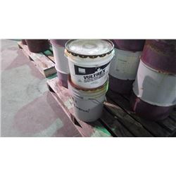 2 pails Petrocan Vultrey API modified thread compound