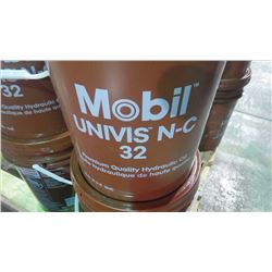 4 - 18.9 litre Mobile Univis N-C 32 Premium quality hydraulic oil