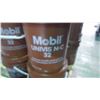 Image 1 : 4 - 18.9 litre Mobile Univis N-C 32 Premium quality hydraulic oil