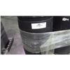 Image 2 : 1 - 205 litre Mobil Spartan EP-C 680 industrial gear / hydraulic oil