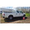 Image 1 : 2006 Ford F250 crew cab 5.4L V8 auto 4 x 4 221,000 kms Vin# 1FTSW21557EB37476 Newer tires, no front 