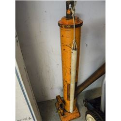 HYDROLIC CYLINDER JACK
