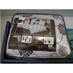 NEW 7 PIECE BED IN BAG (QUEEN)