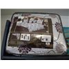 Image 1 : NEW 7 PIECE BED IN BAG (QUEEN)