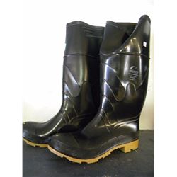 NEW PAIR OF ONGUARD STEEL TOED/STEEL SHANKED BOOTS SIZE 10 (SEIZED FREIGHT)