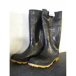 NEW PAIR OF DUNLOP STEEL TOED/STEEL SHANKED RUBBER BOOTS SIZE 11