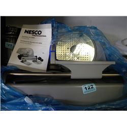 NESCO PROFESSIONAL FOOD SLICER