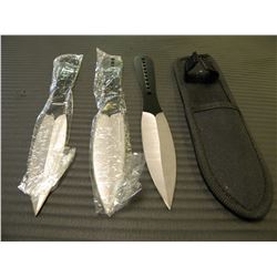 NEW SET OF 3 THROWING KNIFES WITH CASE