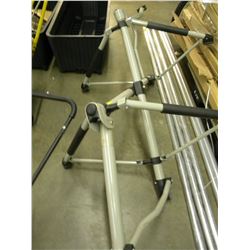 FOLDING FRAME