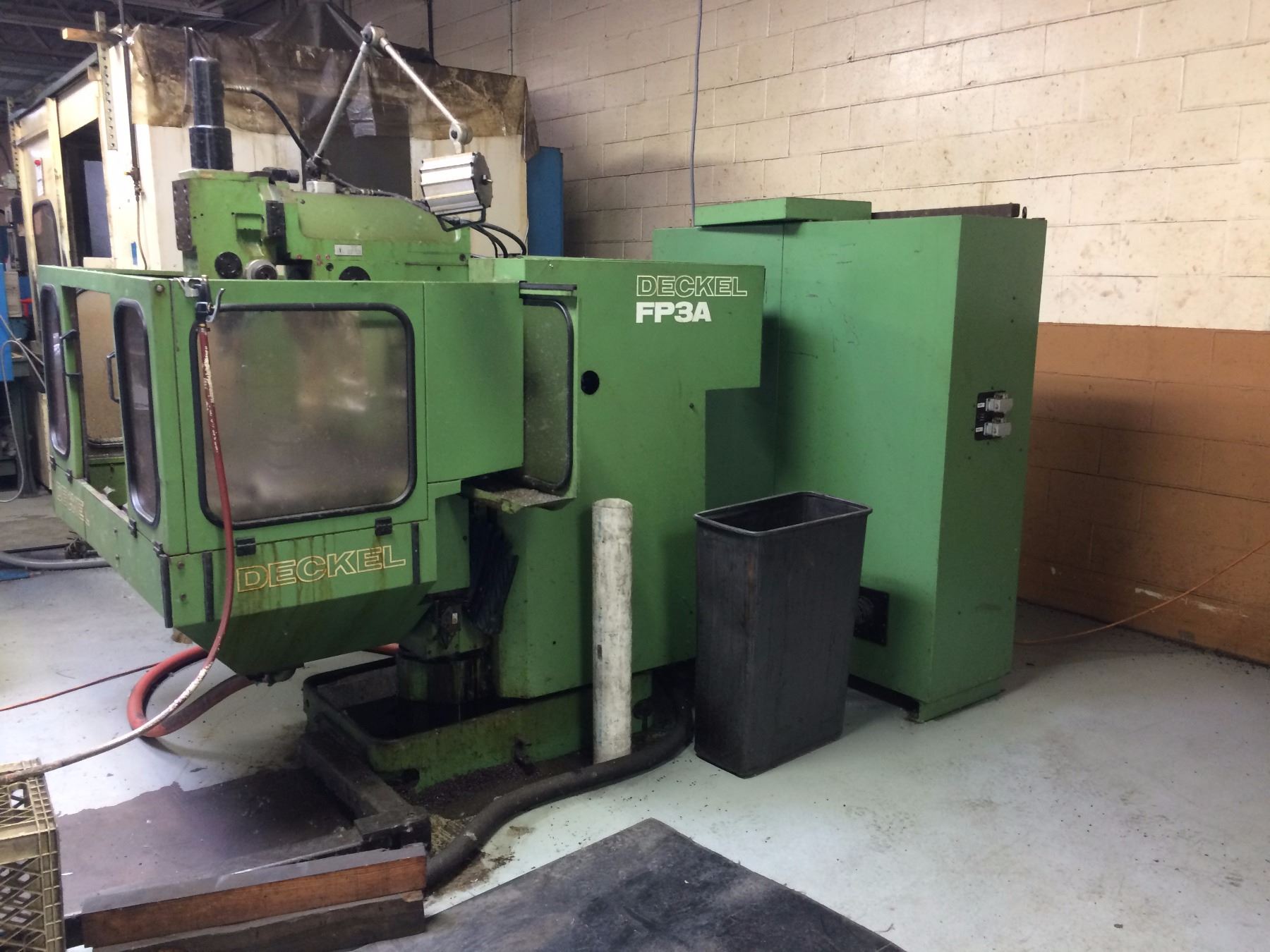 Deckel FP3A CNC universal milling machine with Hurco Ultimax Control