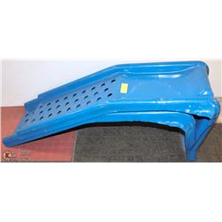BLUE STEEL CAR RAMPS