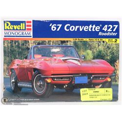 REVELL MONOGRAM '67 CORVETTE 427 ROADSTER 1:25