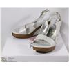Image 1 : NEW LUCITE SEY ESTEEM LADIES SHOES -
