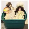 Image 1 : LOT OF 3 VINTAGE DOLLS