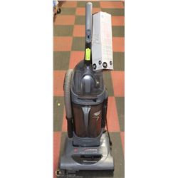 HOOVER WIND TUNNEL UPRIGHT VACUUM