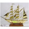 Image 1 : BRASS TIN SHIP ON DISPLAY