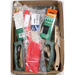 FLAT OF ASSORTED BRUSHES (MOSTLY METAL)