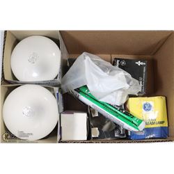 FLAT OF ASSORTED LIGHT BULBS