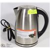 Image 1 : CUISINART STAINLESS STEEL KETTLE WITH 6 TEMP