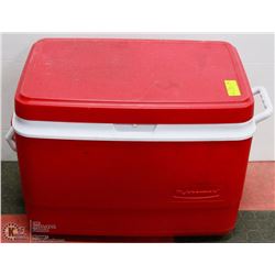 RUBBERMAID COOLER