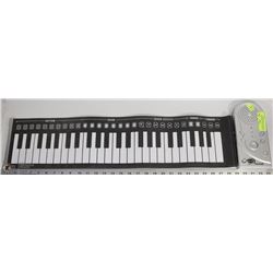 FLEXIBLE ROLLING KEYBOARD PIANO WITH SOUND EFFECTS