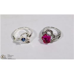 LOT OF TWO FASHION RINGS