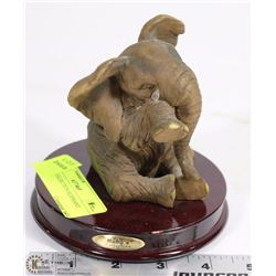 RUBYS COLLECTION ELEPHANT STATUE