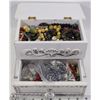 Image 1 : WHITE JEWELRY BOX WITH CONTENTS, FASHION