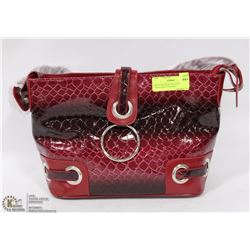 RED SNAKESKIN STYLE HANDBAG WITH CIRCLE CLOSURE