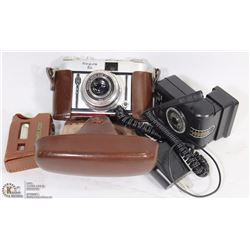 FLAT OF VINTAGE REGULA IIIA CAMERA, FLASH