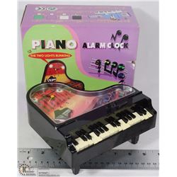 VINTAGE PIANO ALARM CLOCK 2 LIGHTS