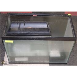 LOT OF 2 FISH TANKS, 1 WITH LID