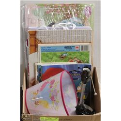 COLLECTION OF DISNEY ITEMS, LAMP, BOOKS, PUZZLES &