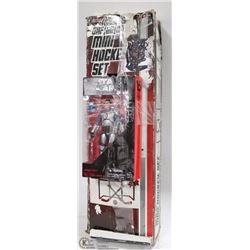 ONE ON ONE MINI HOCKEY SET W/ STAR WARS ACTION