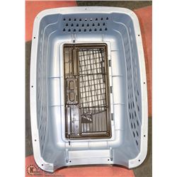 MEDIUM PORTABLE PET CARRIER