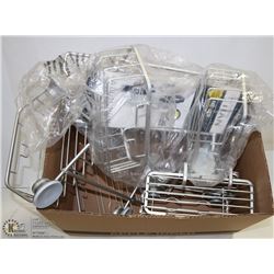 BOX OF SHOWER ORGANIZERS