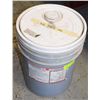 Image 1 : 5 GALLON PAIL OF K-100 PORCELAIN CLEANER