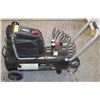 Image 1 : HUSKY 8GAL 135 PSI AIR COMPRESSOR