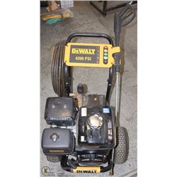 NEW DEWALT 4200 PSI DXPW4240 GAS PRESSURE WASHER