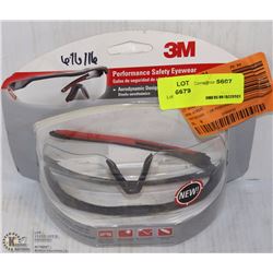 PAIR OF 3M PERFORMANCE SAFETY EYEWEAR