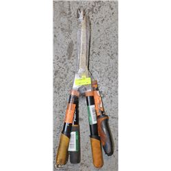 LOT OF 4 FISKARS 9" SNIPS