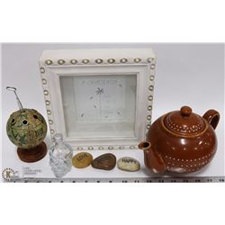 LOT OF VINTAGE AND COLLECTIBLE ITEMS