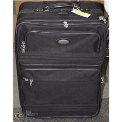 BLACK AMERICAN TOURISTER SUITCASE ON WHEELS