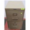 Image 1 : METAL 2 DRAWER FILING CABINET