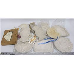 11-ANIMAL CERAMIC MOLD PANS, INCLUDES 1 PAMPERED