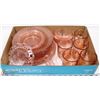 Image 1 : FLAT OF VINTAGE VARIOUS PINK GLASS ITEMS