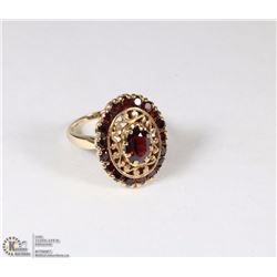 10K YELLOW GOLD AND GARNET RING WITH COA