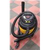 Image 1 : SHOP VAC 10 GALLON ON WHEELS AND ACCESSORIES